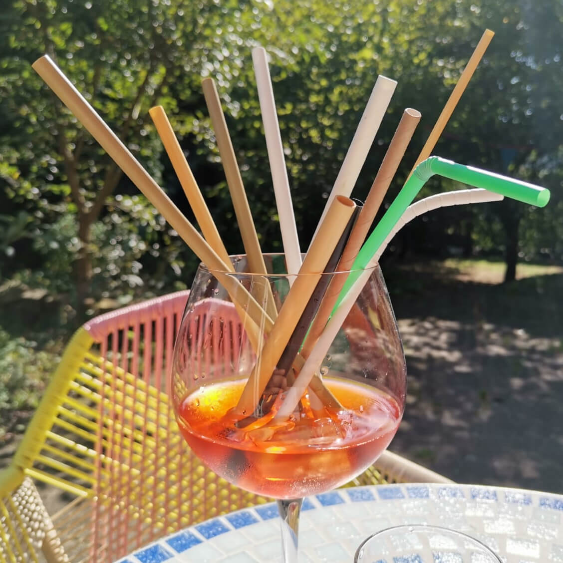Strohhalme Test – plastikfreie Strohhalm-Alternativen im Vergleich